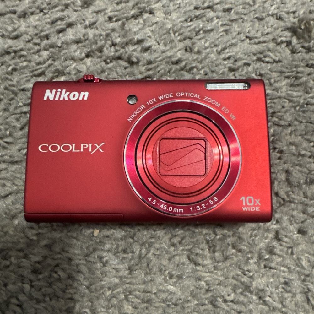 NIKON COOLPIX S6200 DIGITAL COMPACT CAMERA RED GREAT SHAPE But Sensor Dead Read